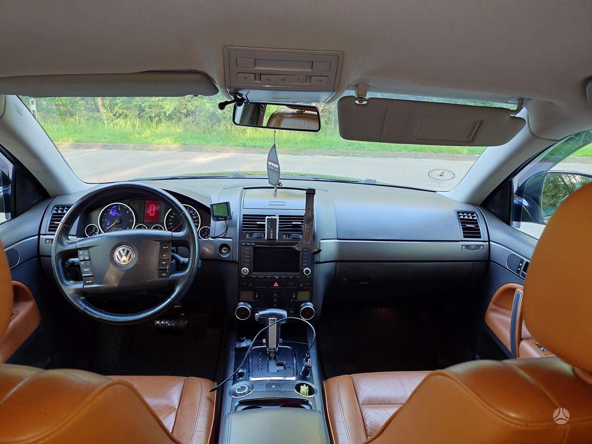 Volkswagen Touareg 2007 — photo 9