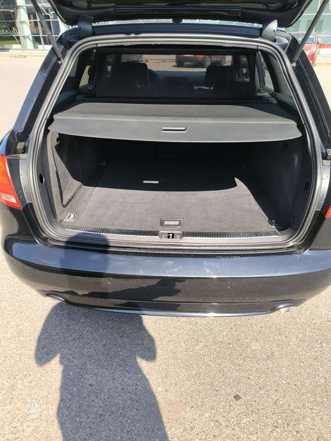 Audi A4 2006 — photo 11