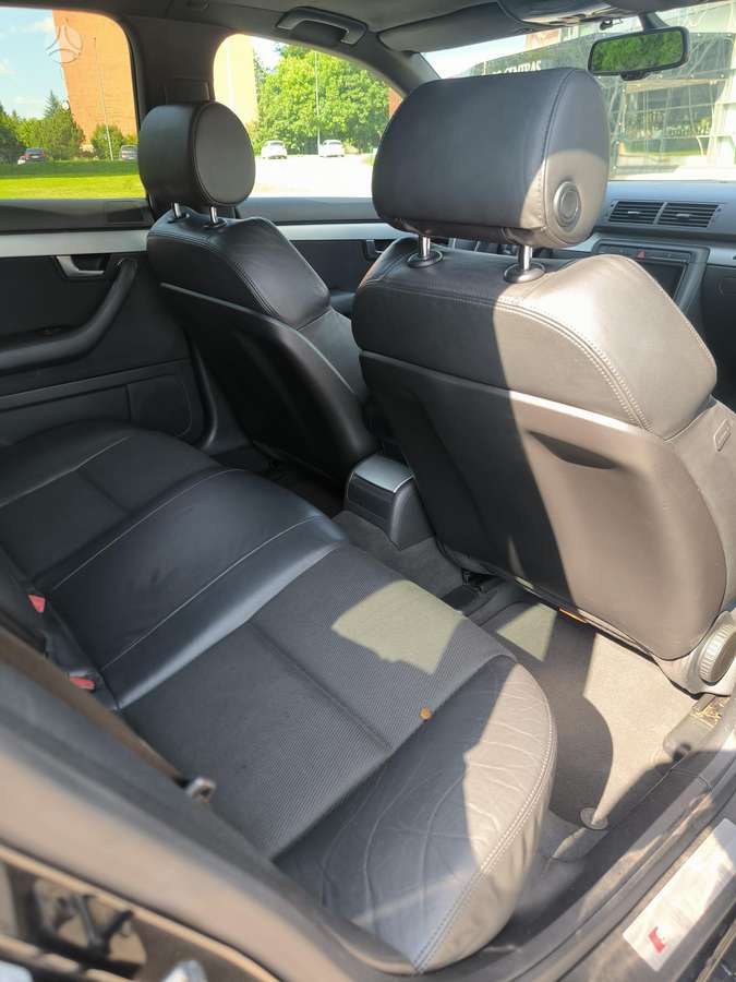 Audi A4 2006 — photo 12