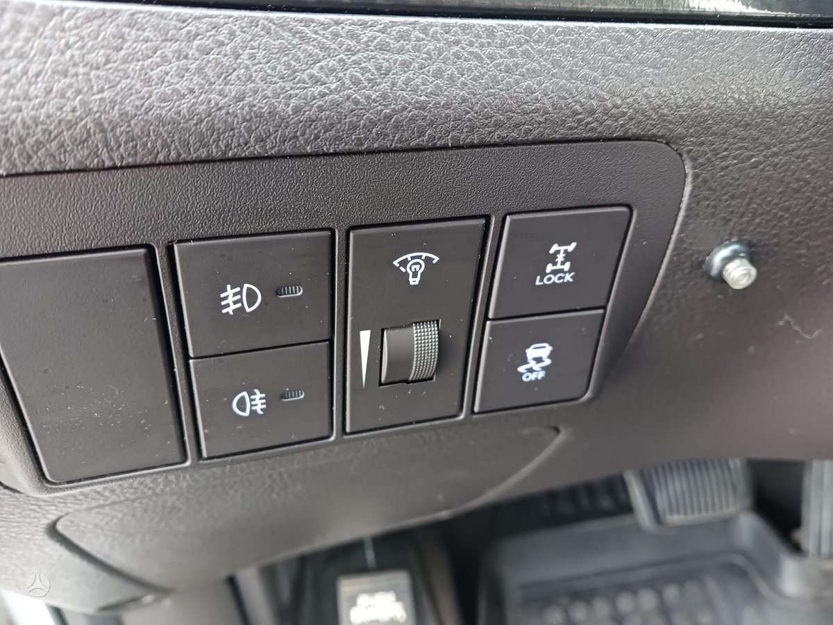 Hyundai Santa 2010 — photo 11
