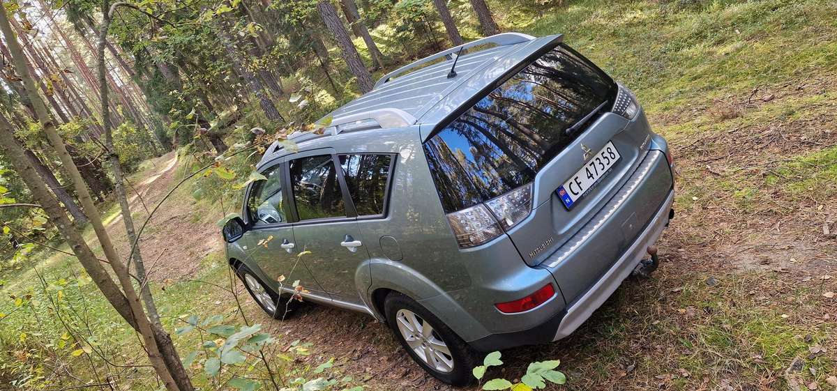 Mitsubishi Outlander 2008 — rear view