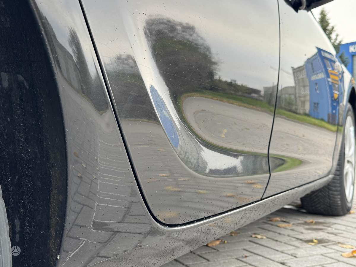 Opel Astra 2012 — photo 11