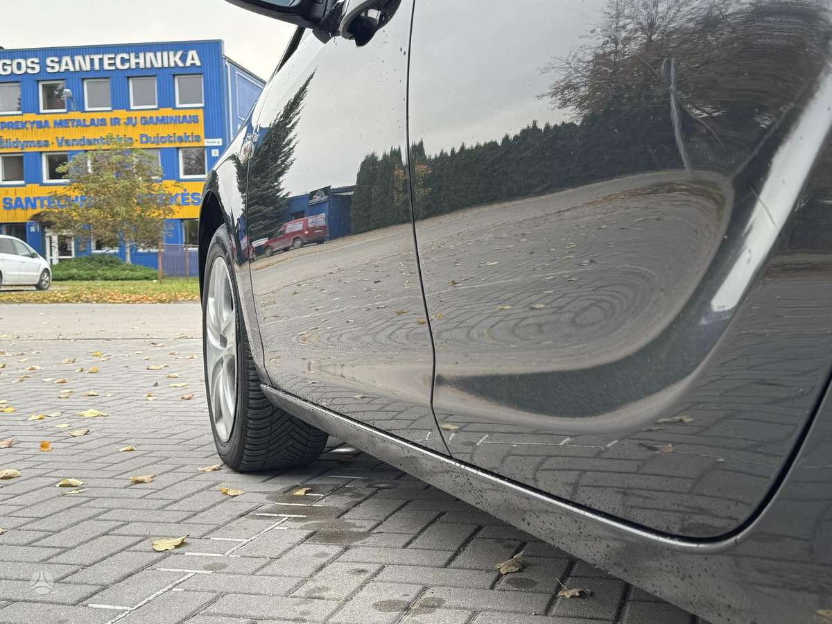Opel Astra 2012 — photo 12