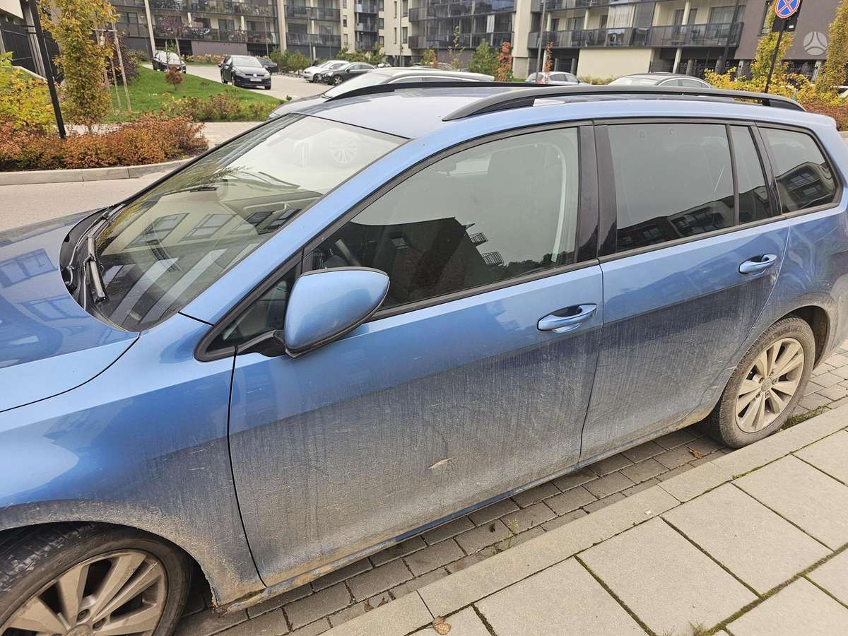 Volkswagen Golf 2014 — rear view