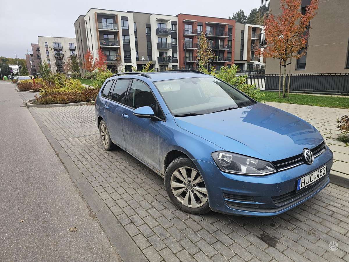 Volkswagen Golf 2014 — interior