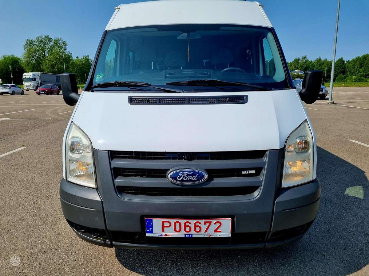Ford Transit 2007 — салон