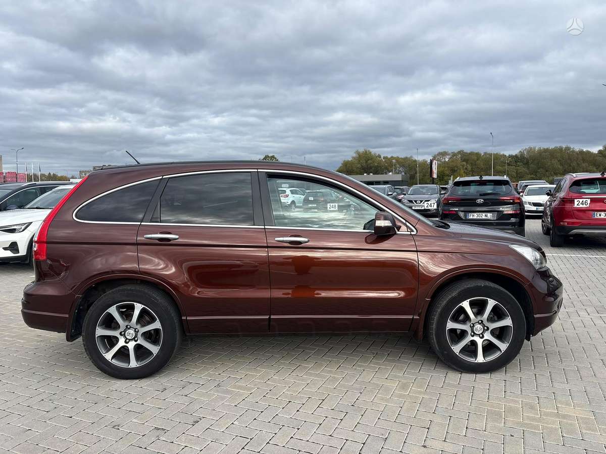 Honda CR-V 2012 — вигляд ззаду