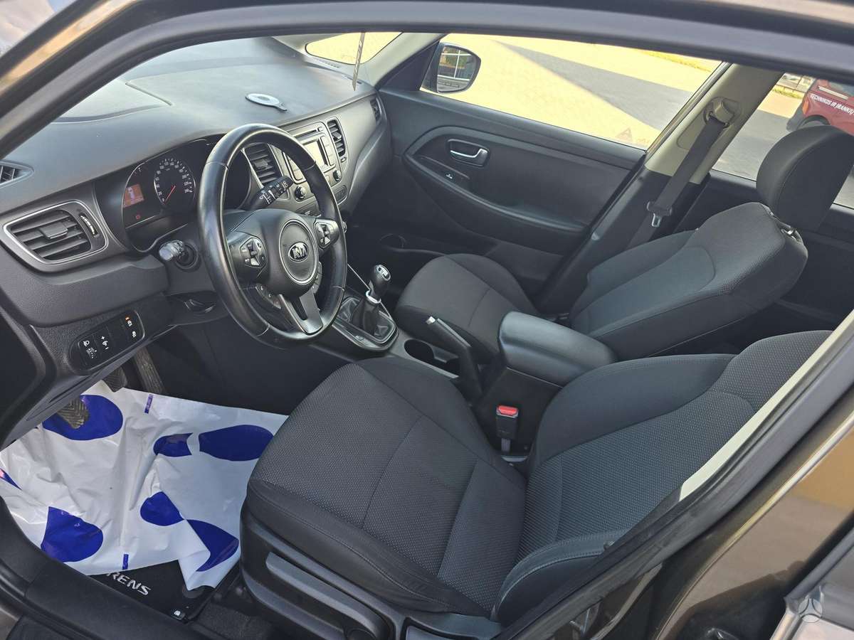 Kia Carens 2014 — photo 10