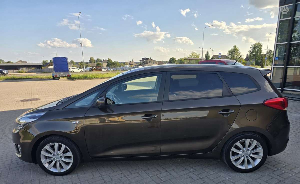 Kia Carens 2014 — photo 8