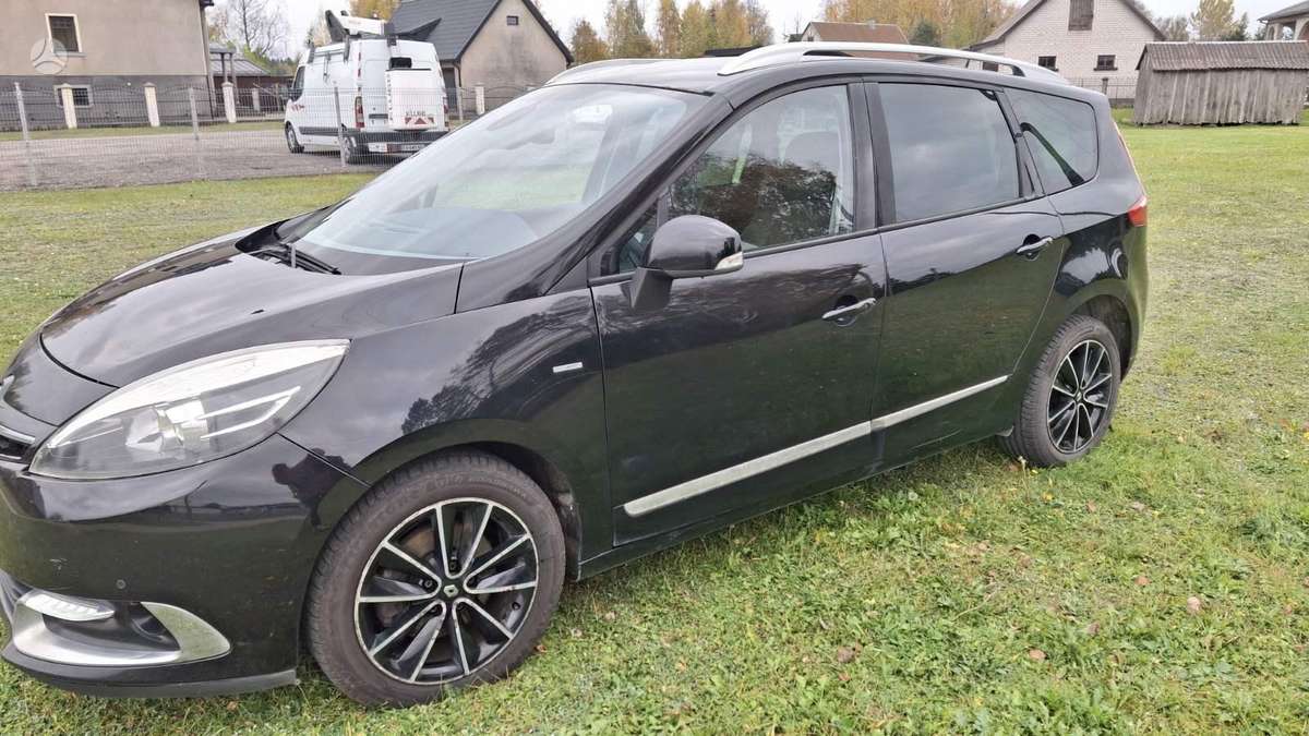 Renault Grand 2013 — салон