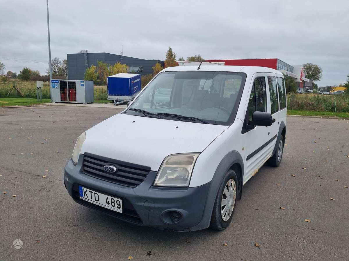 Ford Transit 2013 — rear view