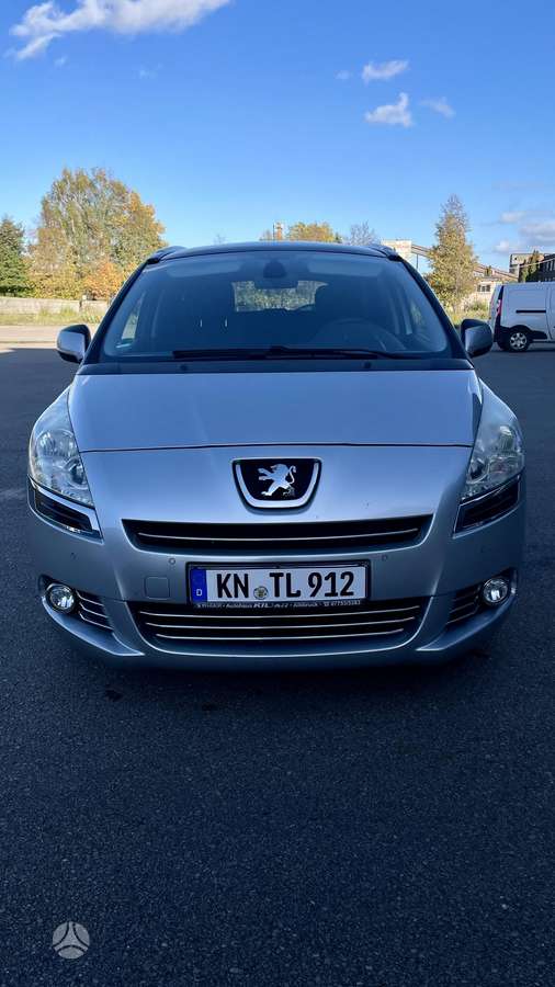 Peugeot 5008 2012 — engine 1997 cm³, 150 HP (110kW)