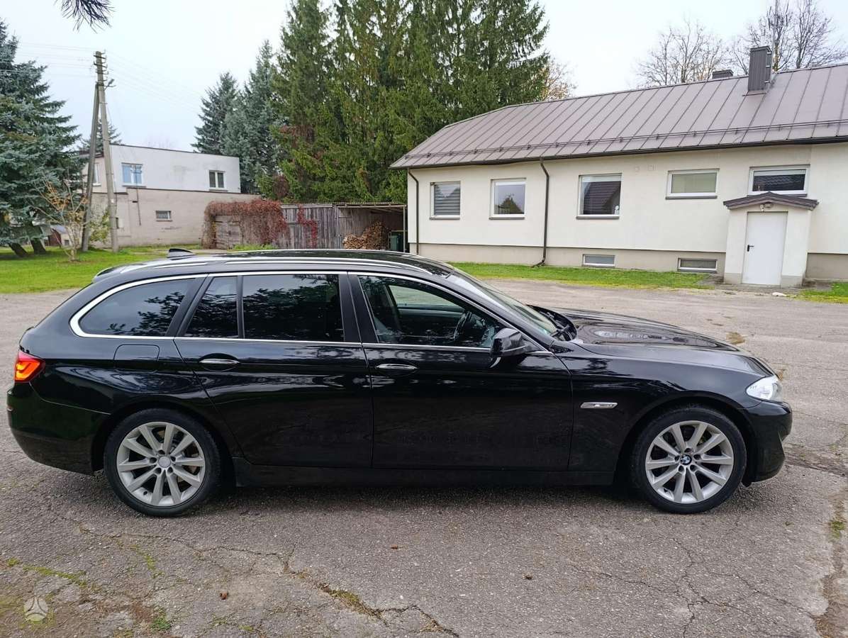 BMW 530 2011 — двигун 245 HP (180kW)