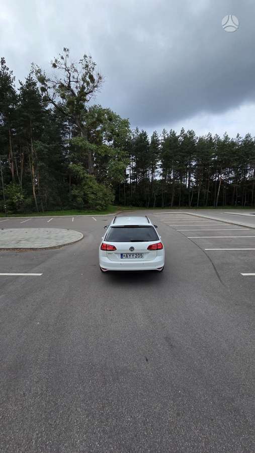 Volkswagen Golf 2015 — engine 1598 cm³, 105 HP (77kW)
