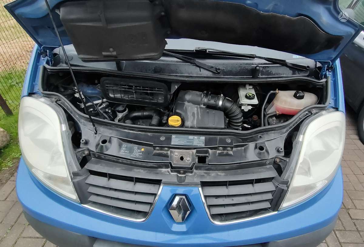 Renault Trafic 2007 — photo 16