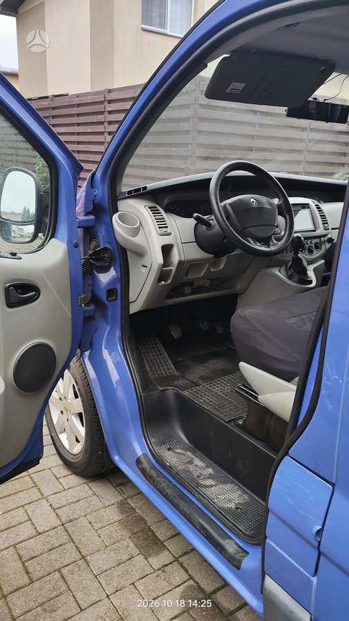 Renault Trafic 2007 — photo 8