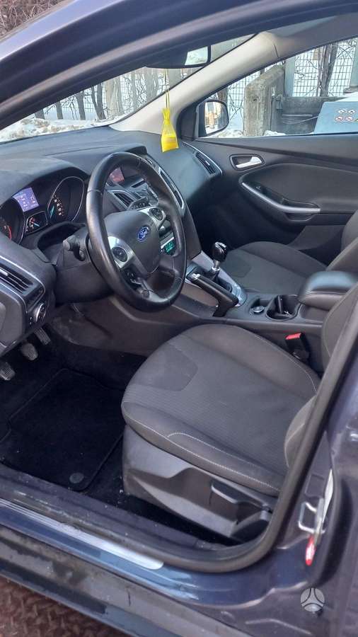 Ford Focus 2013 — photo 11