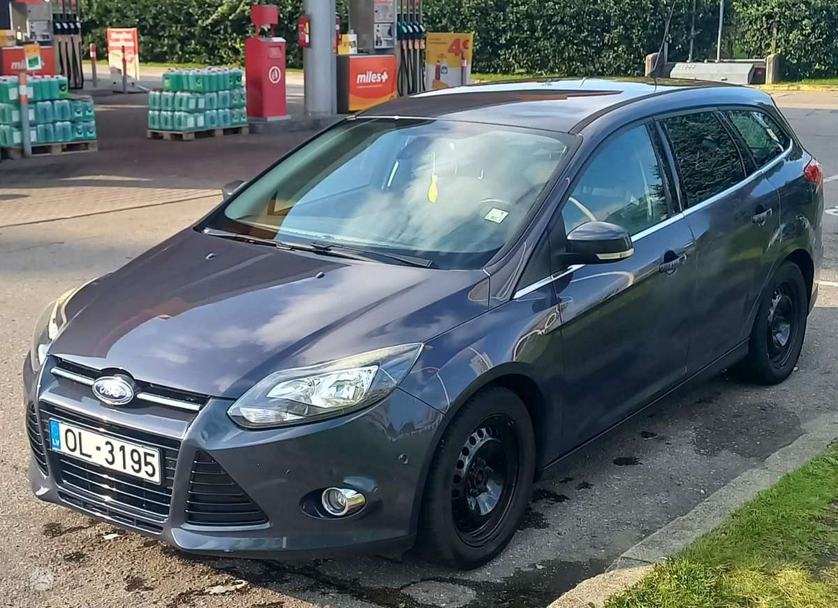 Ford Focus 2013 — photo 5
