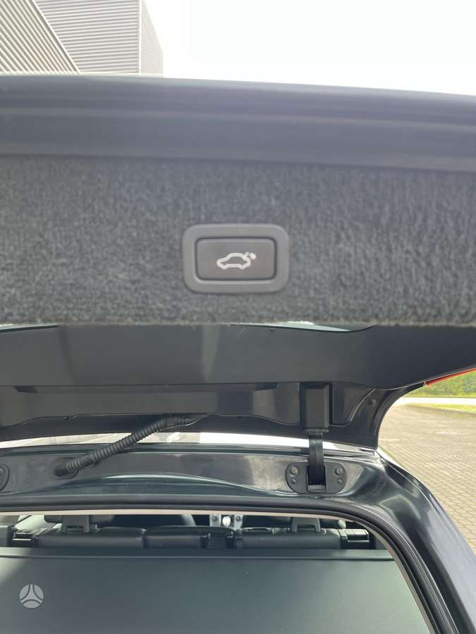 Volvo V70 2013 — photo 24