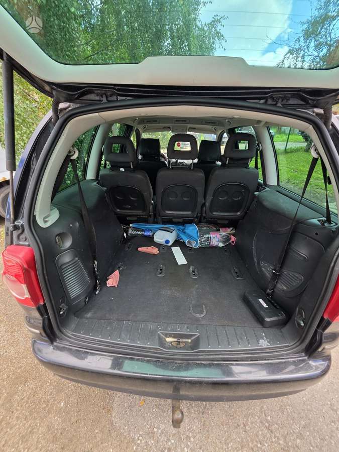 Volkswagen Sharan 2009 — photo 9