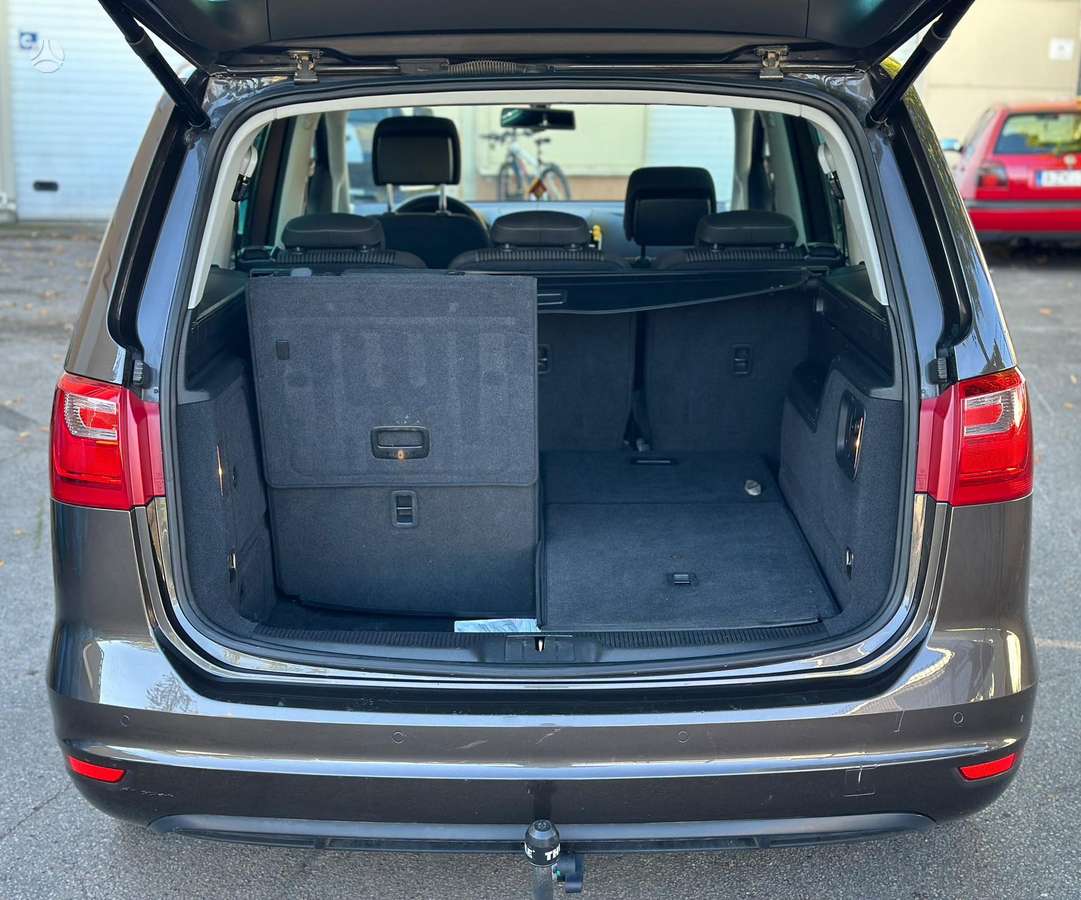Seat Alhambra 2014 — photo 11