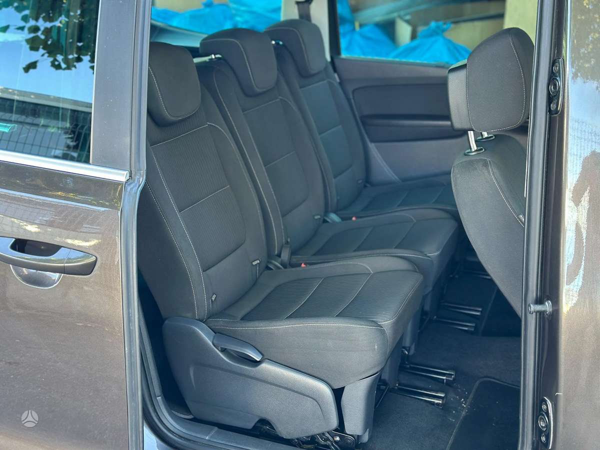 Seat Alhambra 2014 — photo 12