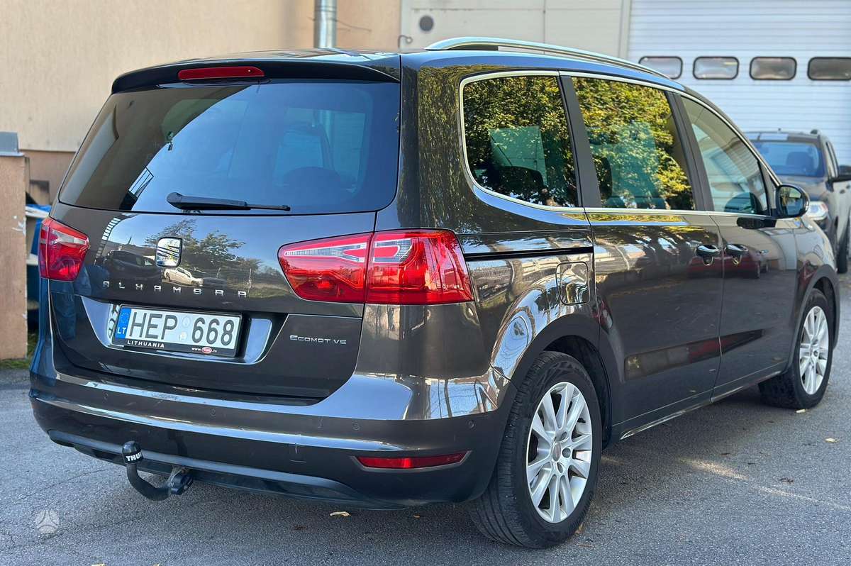 Seat Alhambra 2014 — photo 7
