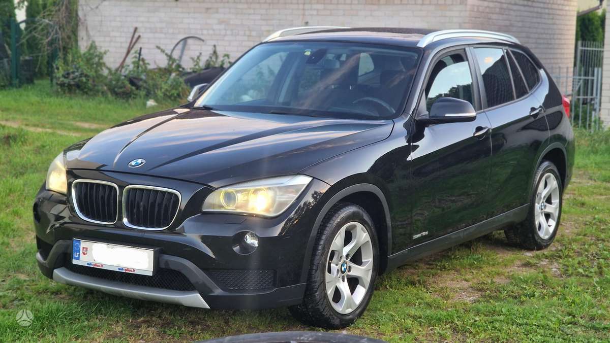 BMW X1 2013 — rear view
