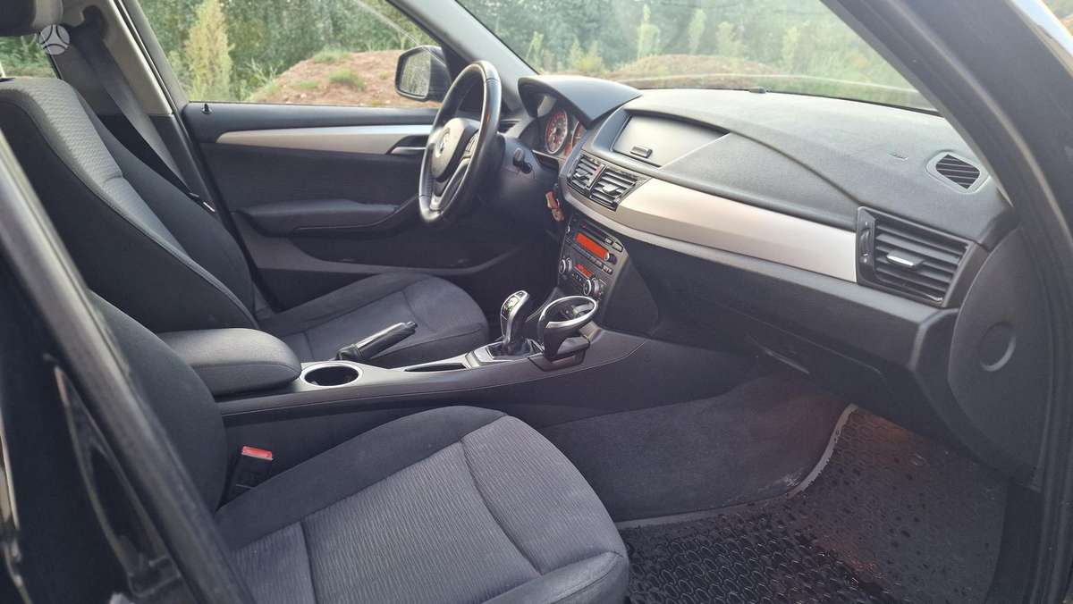 BMW X1 2013 — photo 7