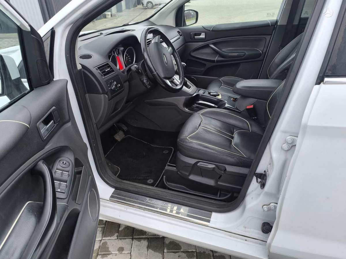 Ford Kuga 2012 — photo 11