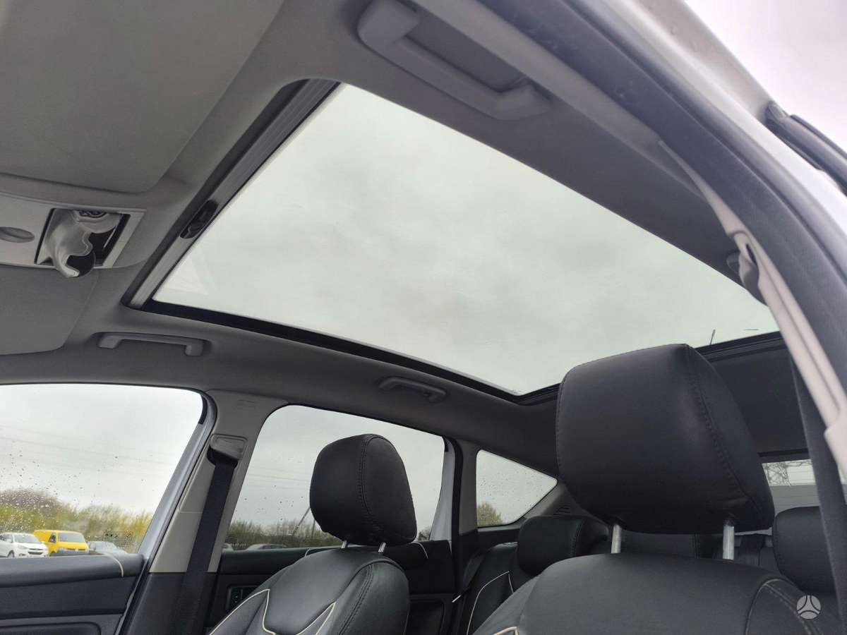 Ford Kuga 2012 — photo 14
