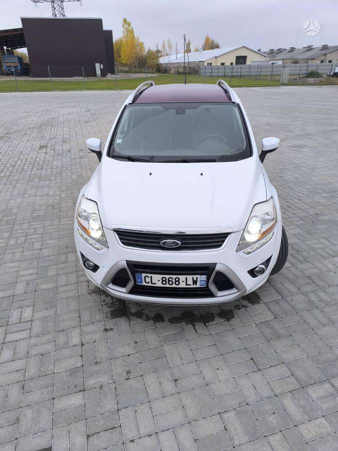 Ford Kuga 2012 — interior