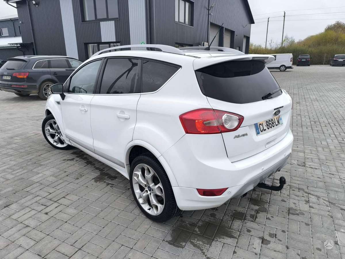 Ford Kuga 2012 — photo 8
