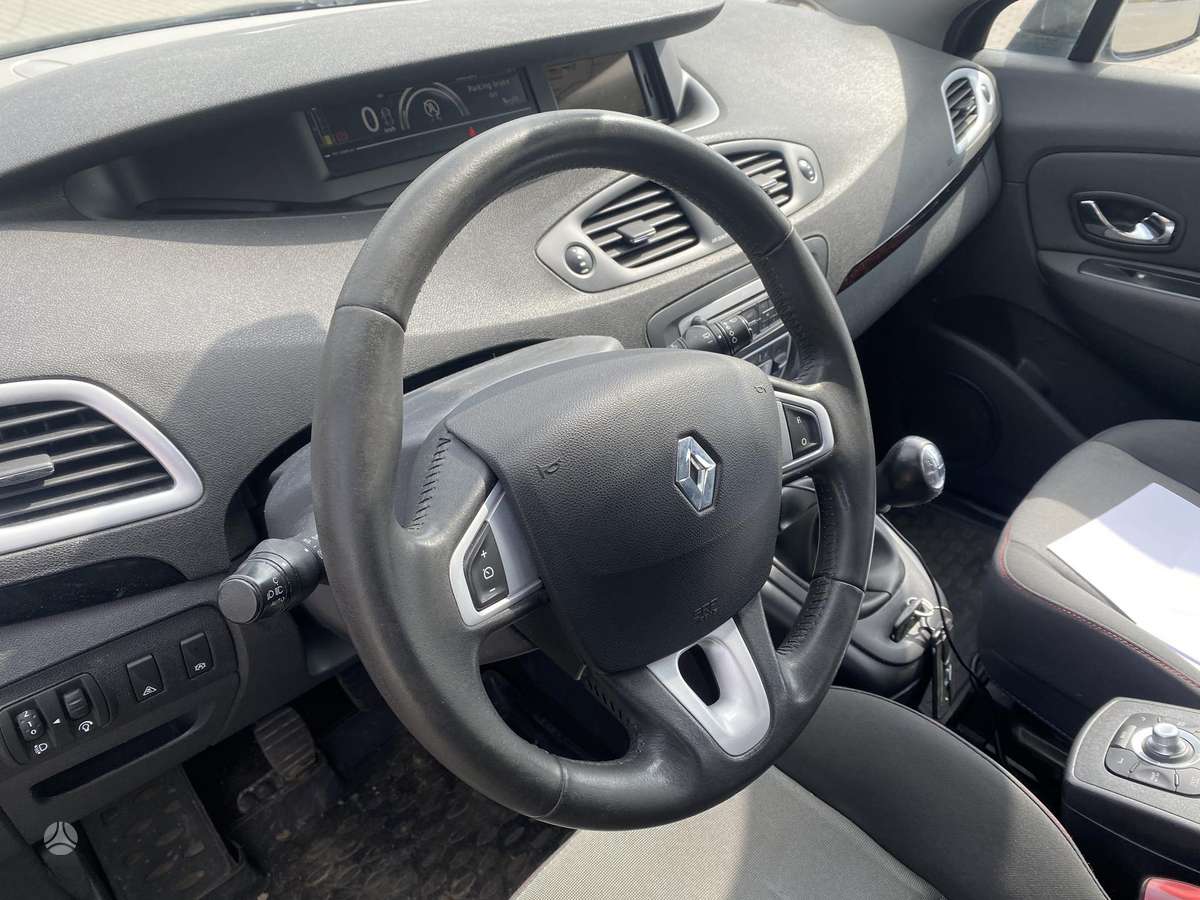 Renault Grand 2012 — photo 9