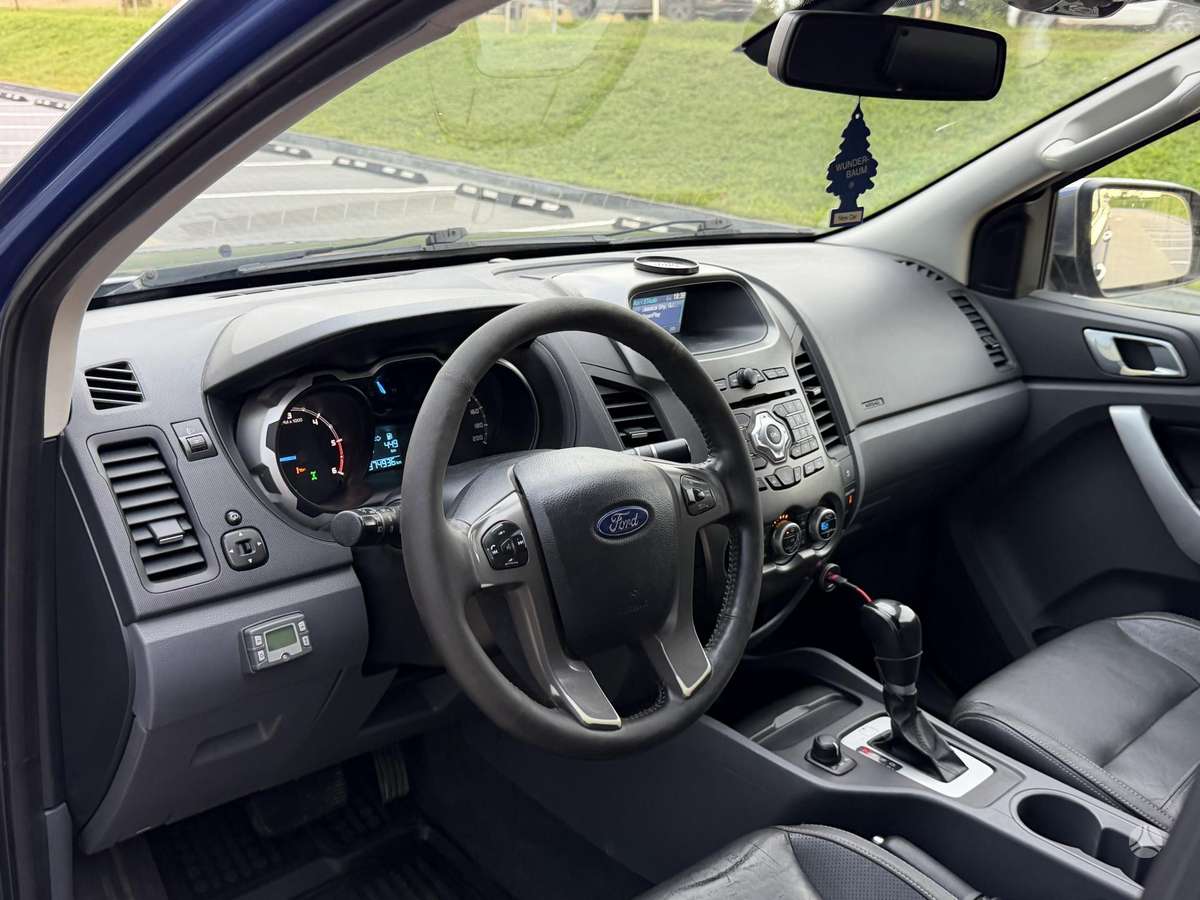 Ford Ranger 2012 — photo 13