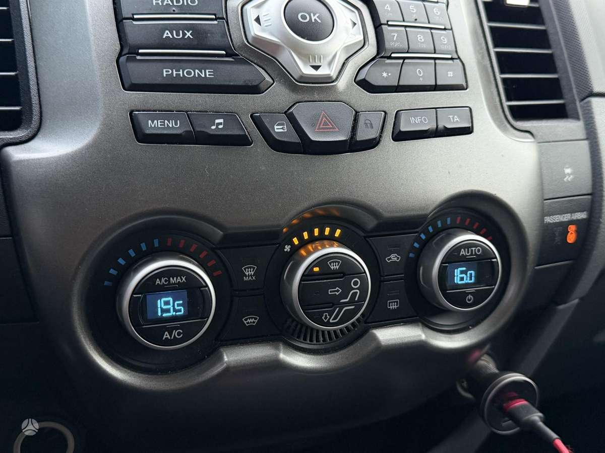 Ford Ranger 2012 — photo 25