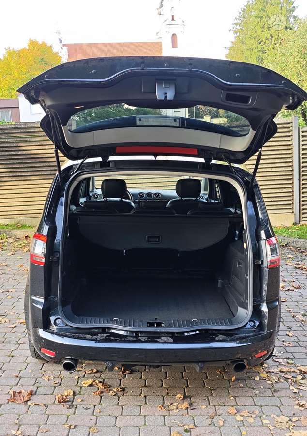 Ford S-MAX 2012 — photo 11
