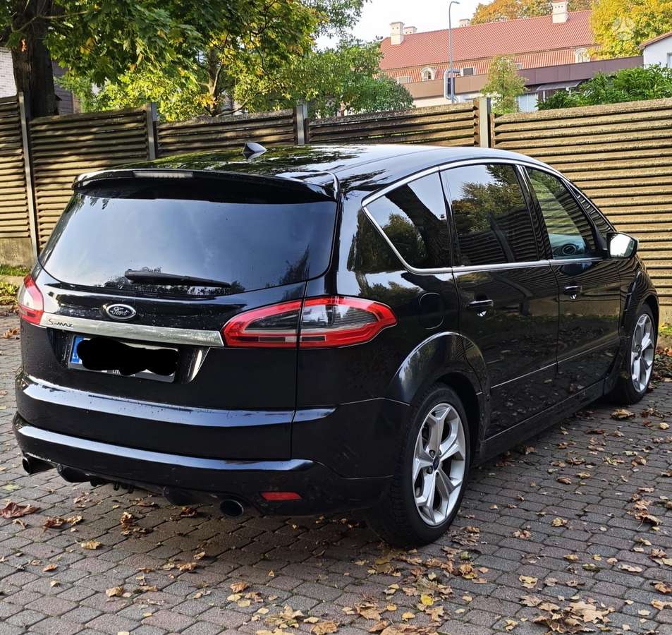 Ford S-MAX 2012 — interior
