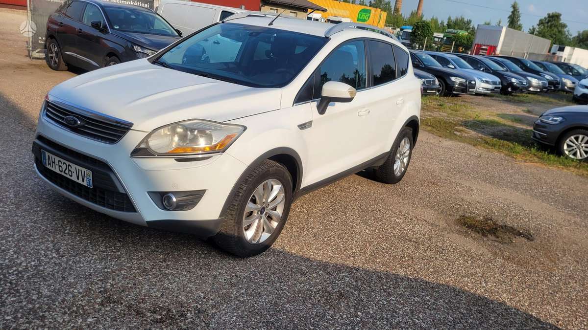Ford Kuga 2009 — interior