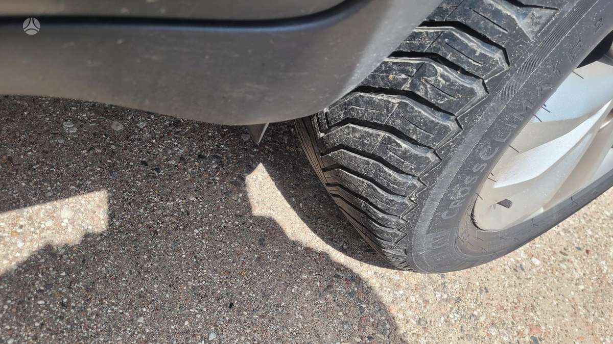 Ford Kuga 2009 — photo 31