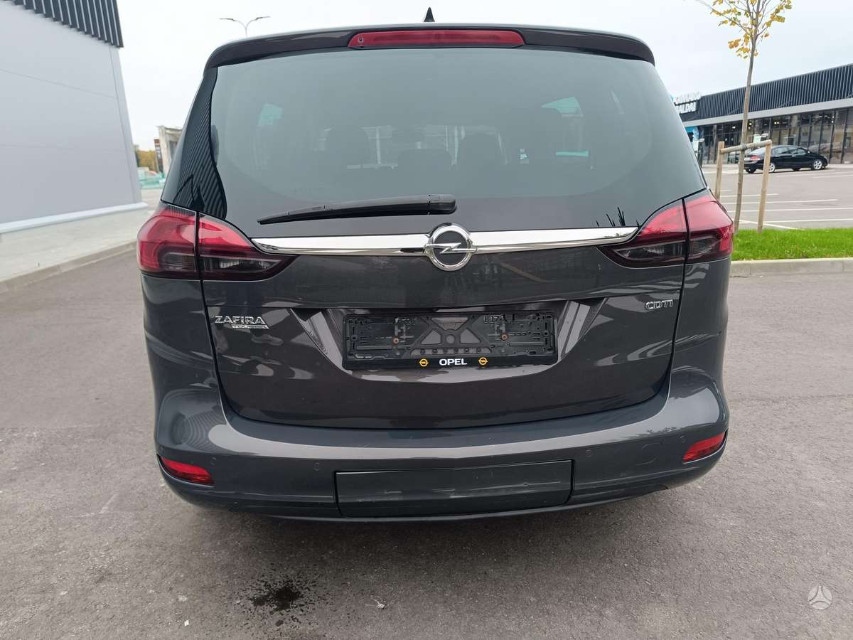 Opel Zafira 2015 — photo 6