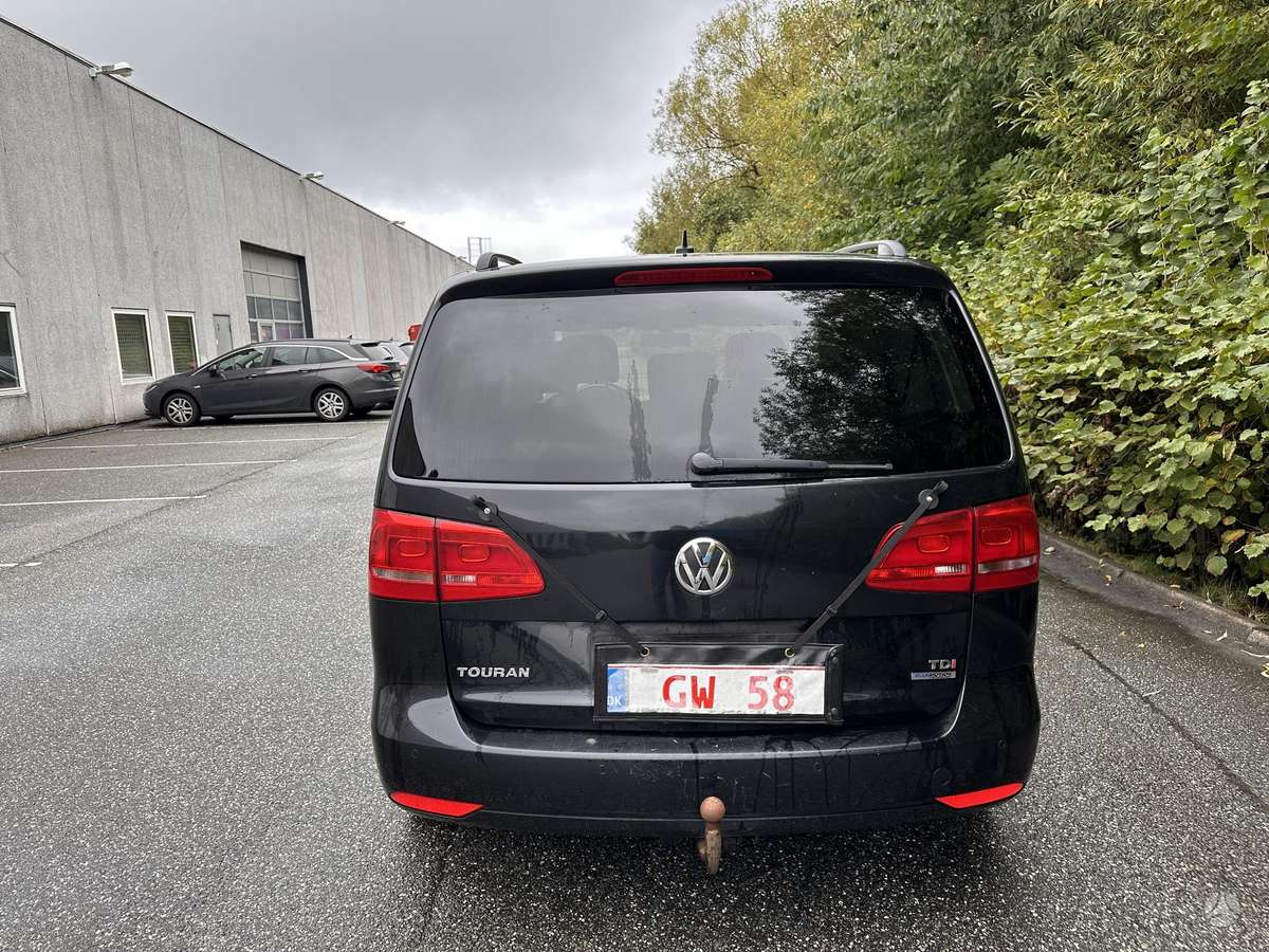 Volkswagen Touran 2013 — photo 5