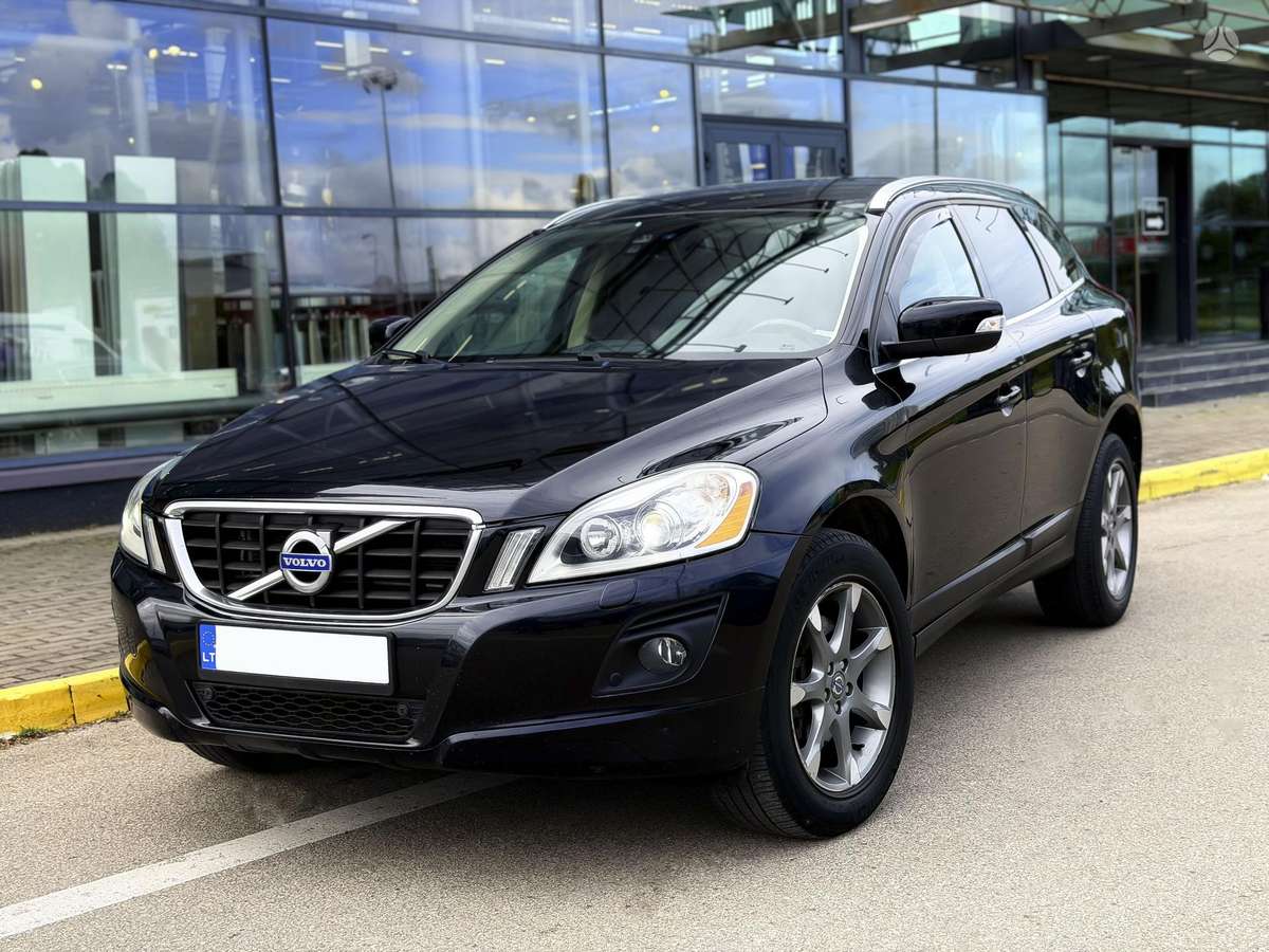 Volvo XC60 2009 — rear view