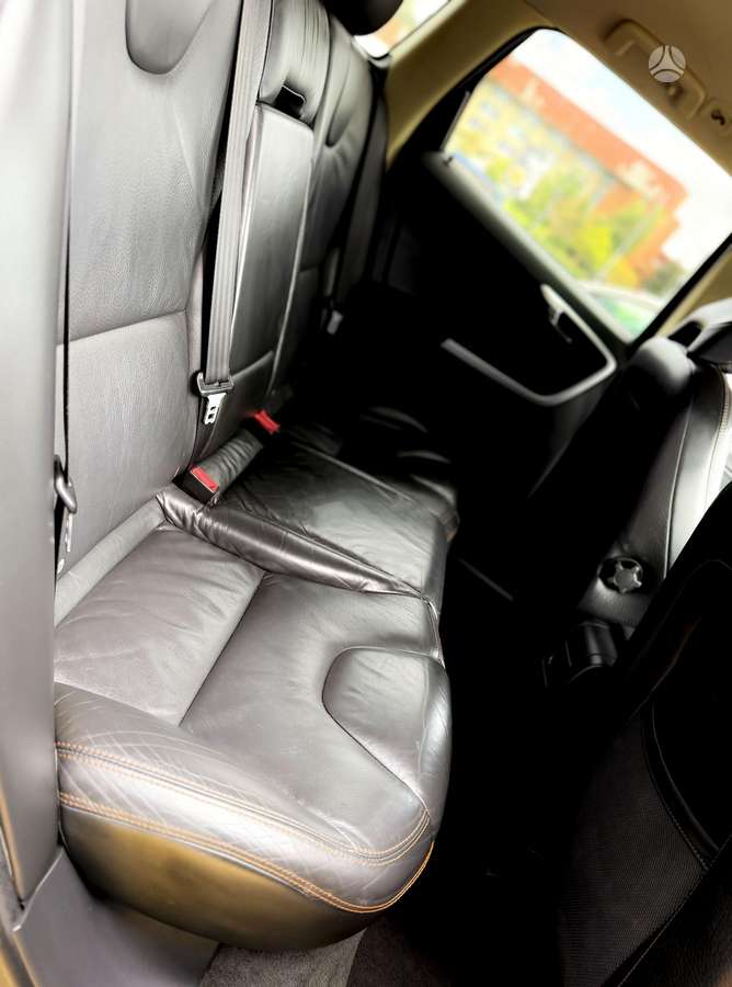 Volvo XC60 2009 — photo 6