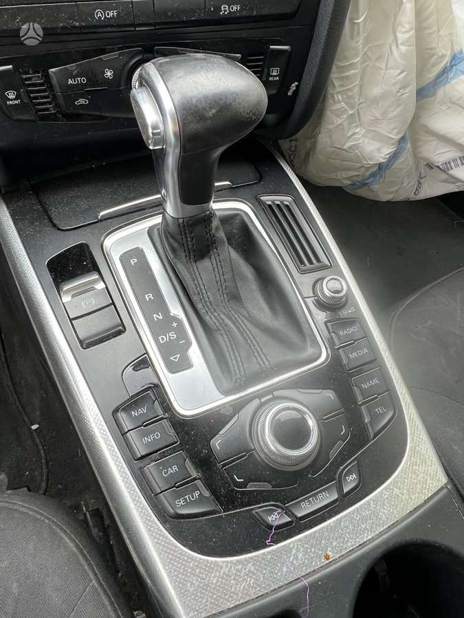 Audi A4 2012 — photo 7