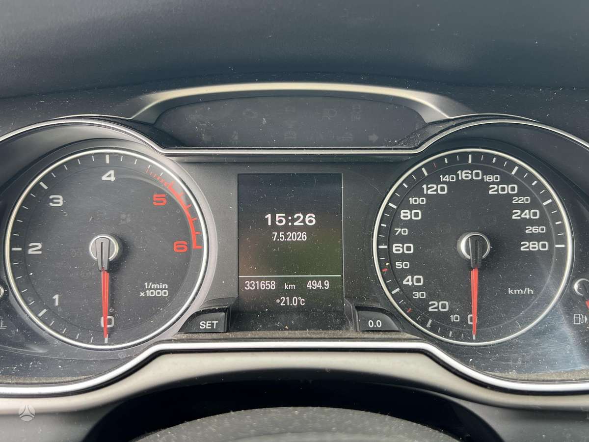 Audi A4 2012 — photo 8