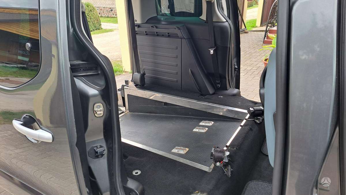Citroen Berlingo 2015 — photo 14