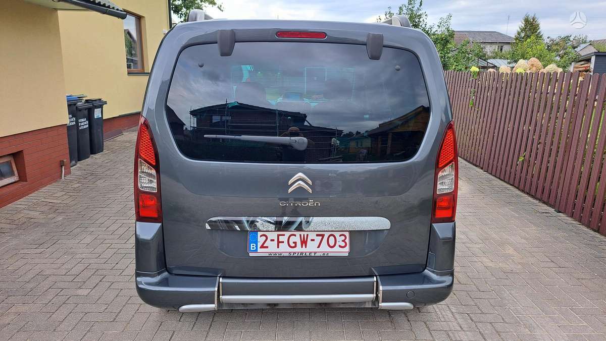Citroen Berlingo 2015 — engine 1560 cm³, 92 HP (68kW)