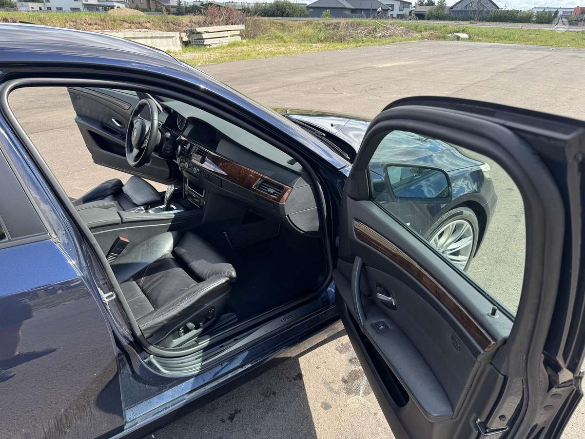 BMW 525 2008 — photo 10