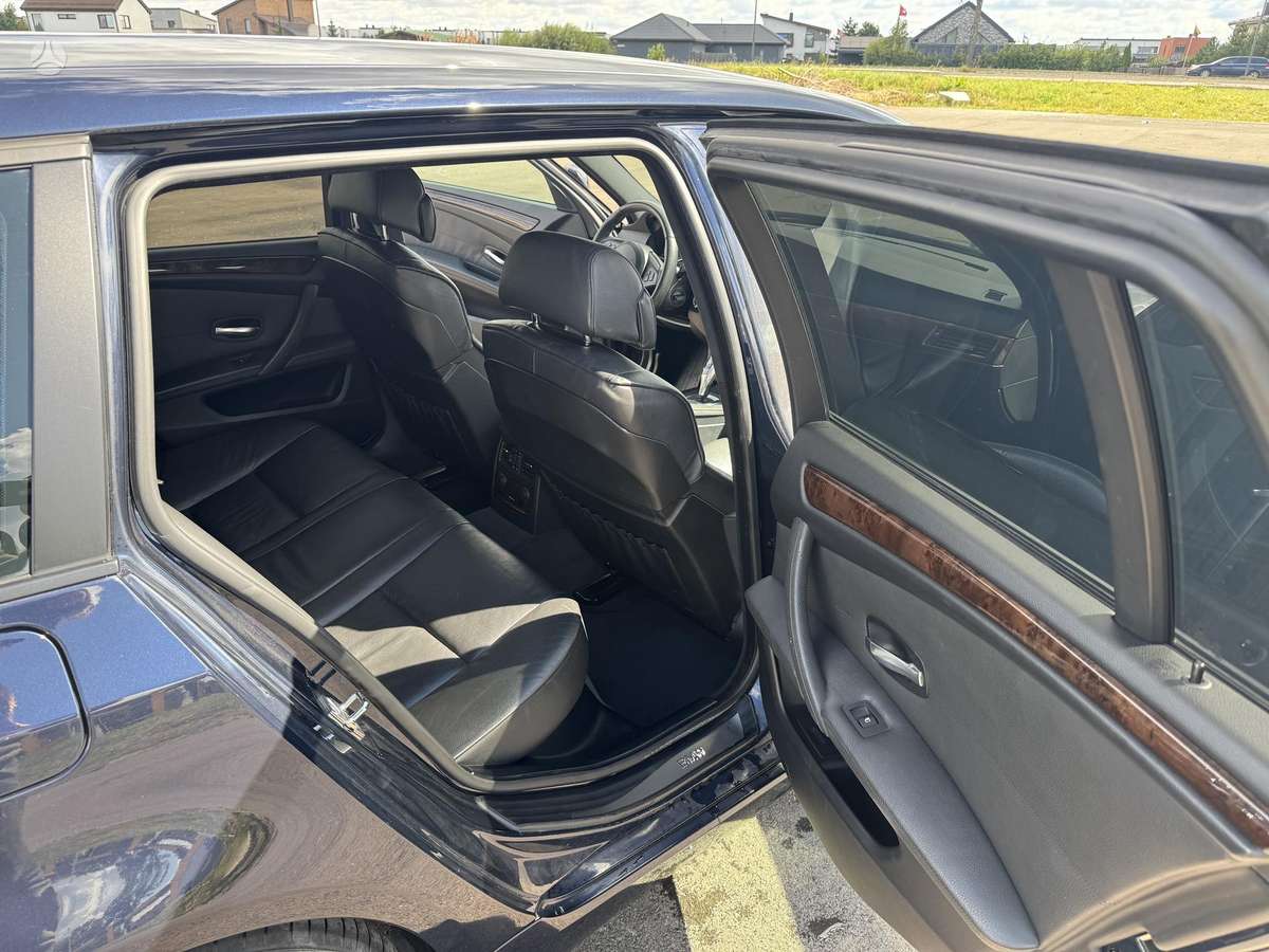 BMW 525 2008 — photo 9